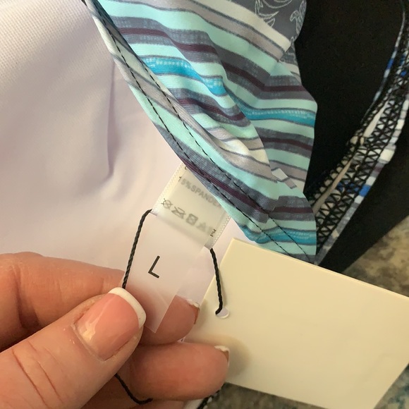 Yonique swimwear - Picture 5 of 7